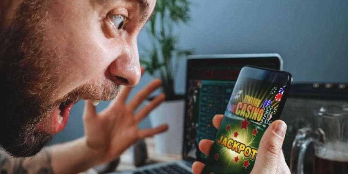 Rolling the Digital Dice: Mastering Online Casino Play