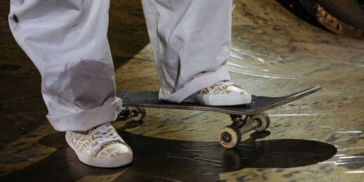 Golden Goose Sneakers Sale followers were there for them