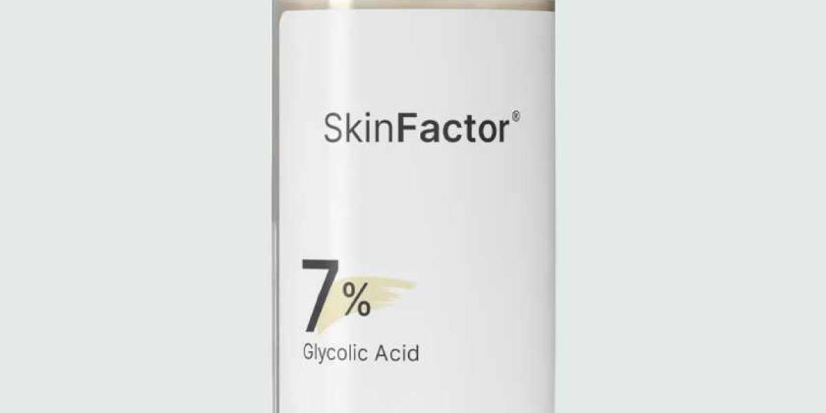 Glycolic Acid Toner vs. Salicylic Acid Toner: Which One Should You Choose?