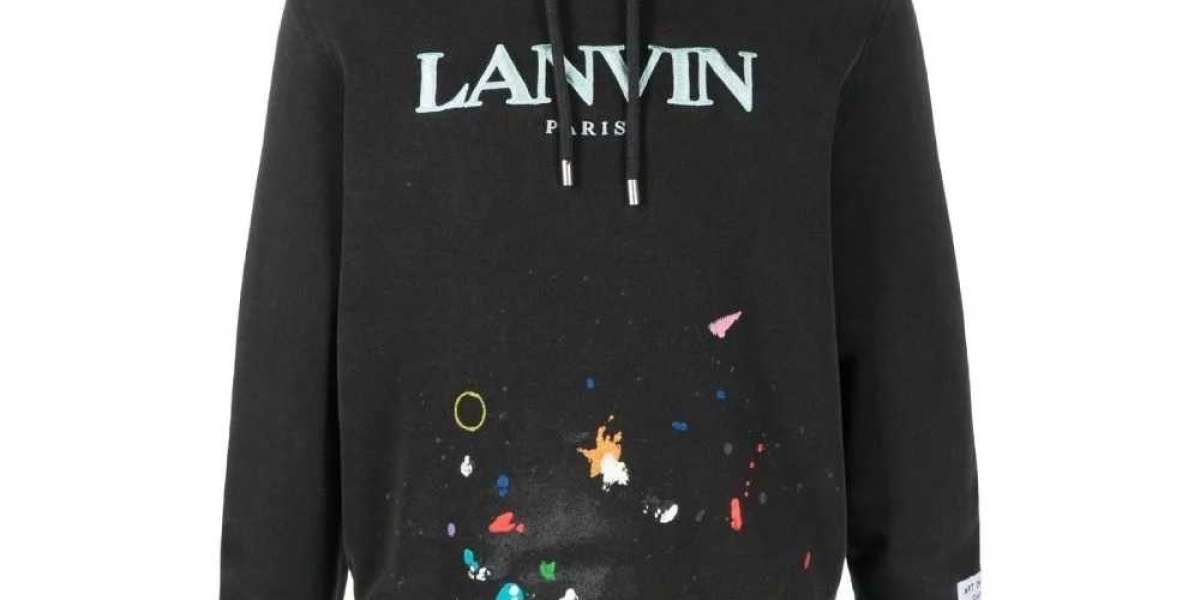 Lanvin: Community and Recognition Through Fonts
