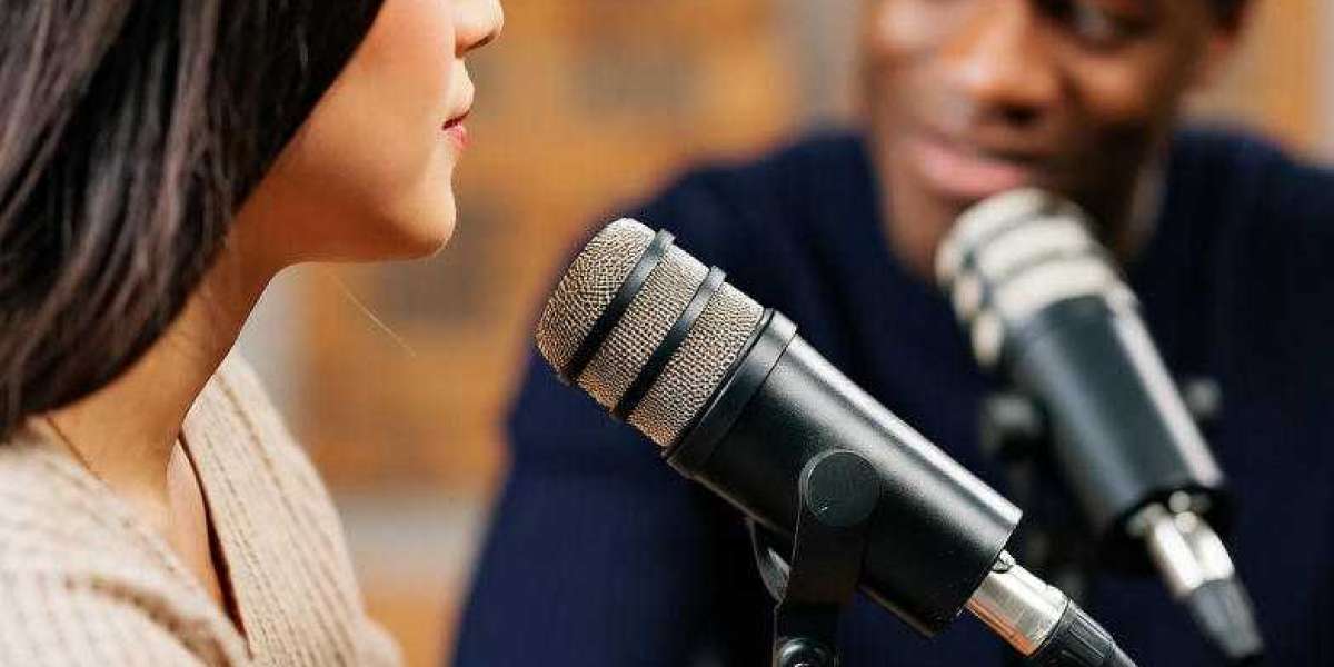 Everything You Need to Begin — Podcast Studio Dubai & Affordable Podcast Starter Kit