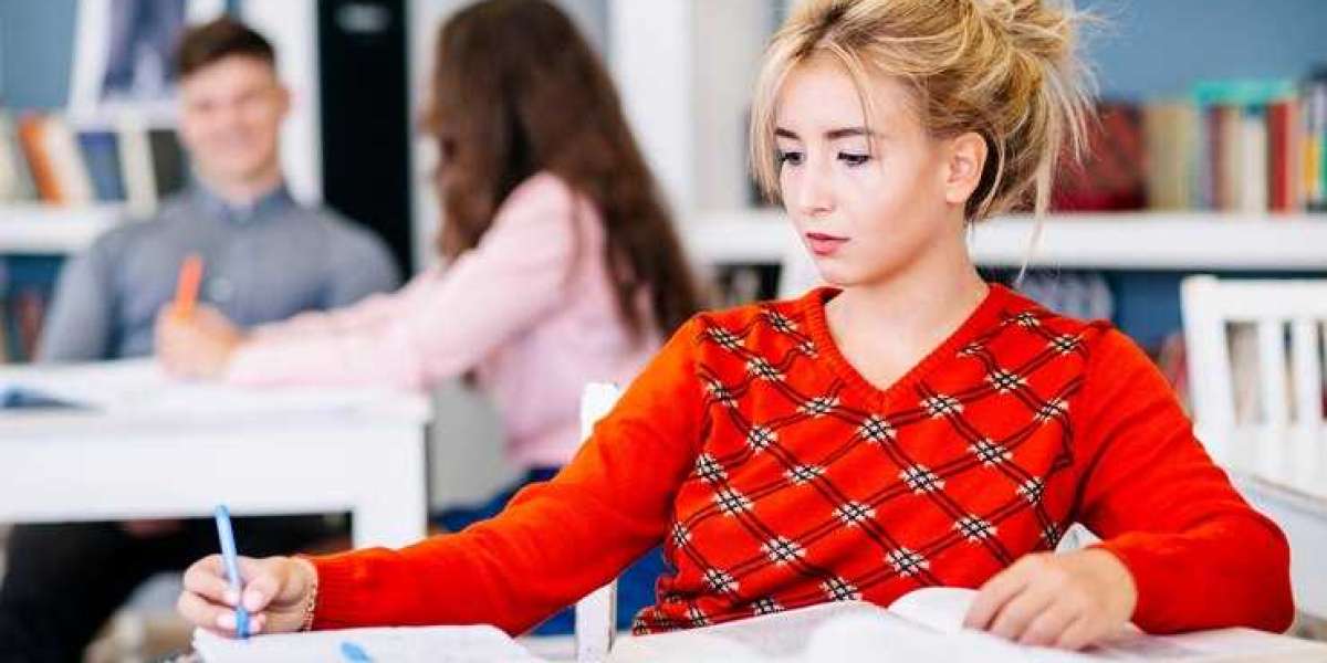 How Can Students Make the Most of Dissertation Writing Help?