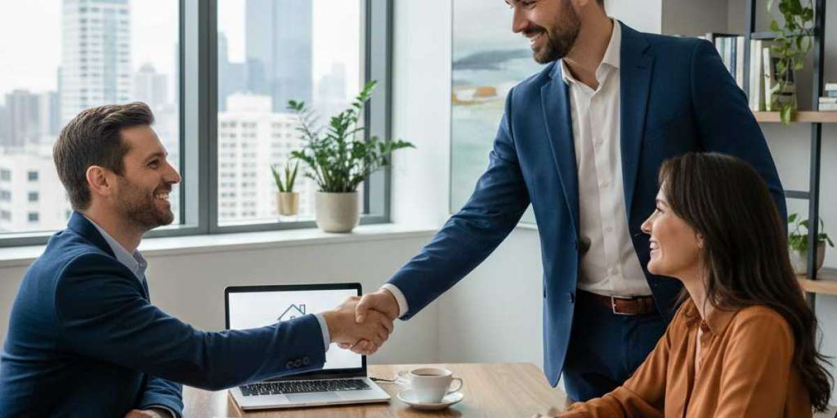 The R‌ole of a Mortgage B‍roke‌r‍ in Refinancing Your Home Loan