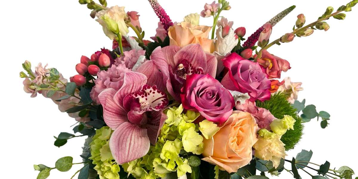 Personalising Flowers, Jewelry, And Gifts For Impact